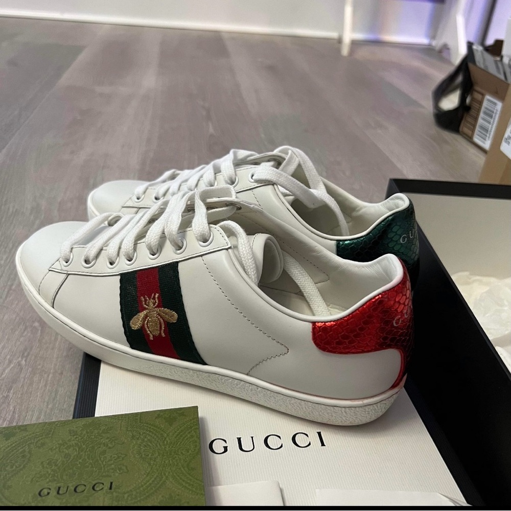 gucci ace bee size 6.5 (cond 9.5/10) full receipt,White